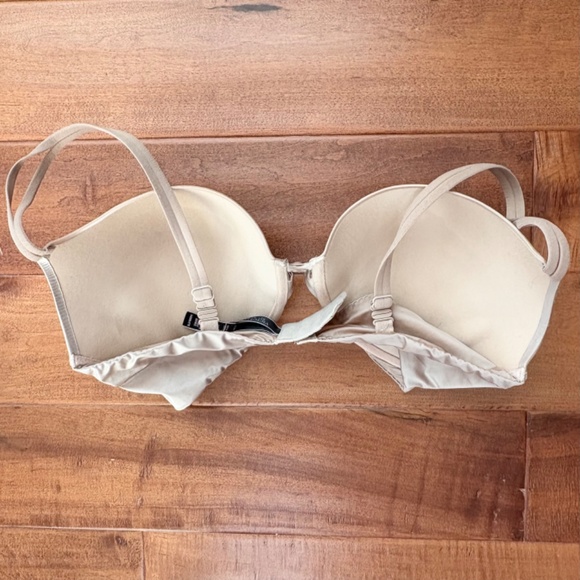 Victoria's Secret Very Sexy Push-Up Underwire Bra 34DDD Nude - Picture 5 of 9